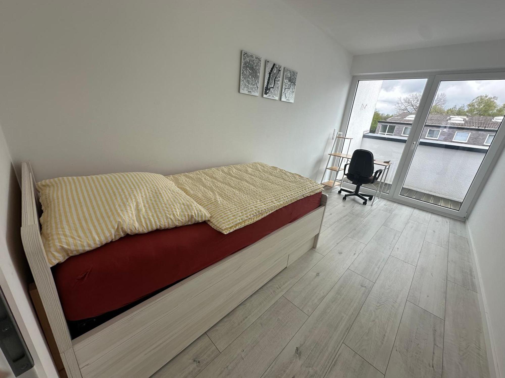 Neue Doppelhaushaelfte Mit Terrasse, Balkon Und Garten Remscheid Exterior photo