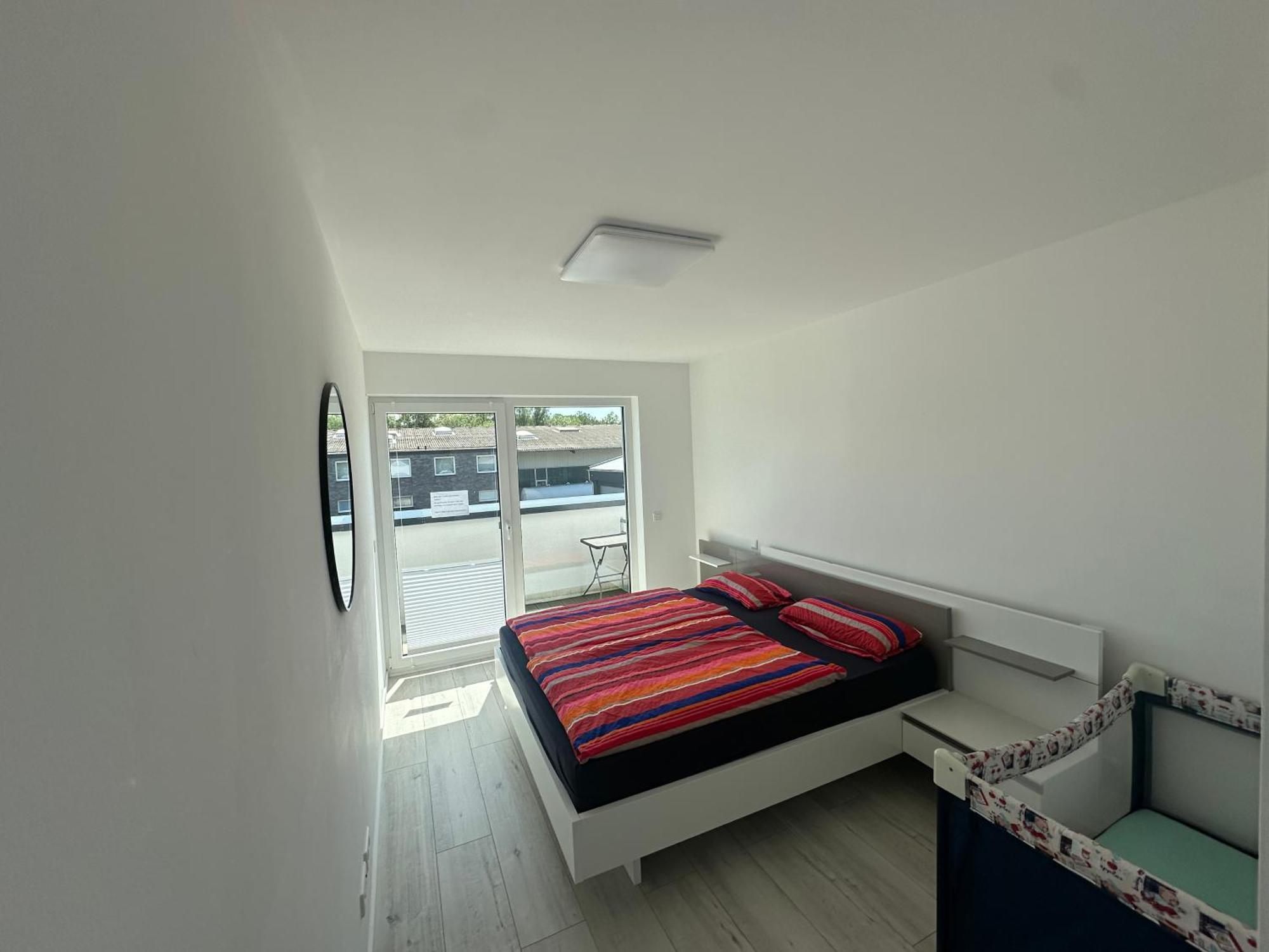 Neue Doppelhaushaelfte Mit Terrasse, Balkon Und Garten Remscheid Exterior photo